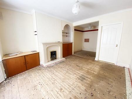 Lounge/ Dining Room