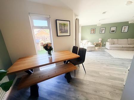 Lounge/Diner