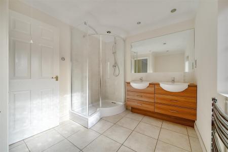 En suite