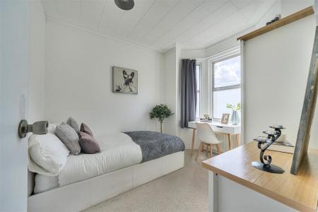 Living room / Bedroom four