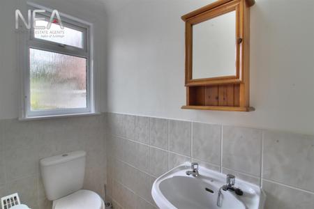 Downstairs Shower Room.jpg
