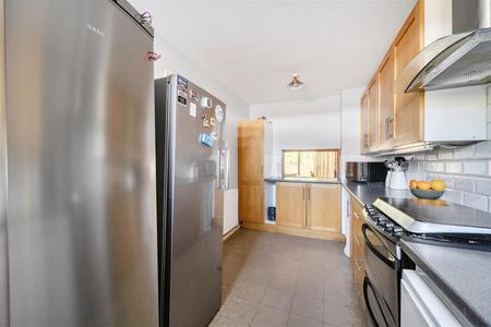 Kitchen (1).jpg