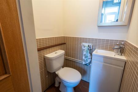 GROUND FLOOR WC
