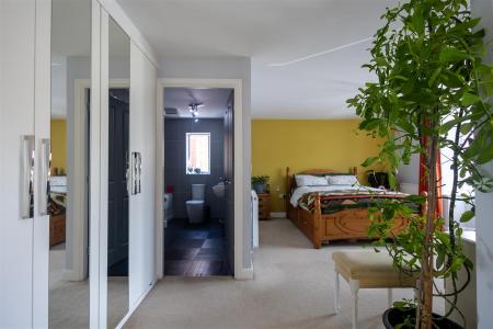 MASTER SUITE
