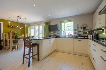 BREAKFAST KITCHEN