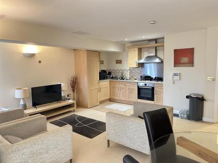 Open Lounge, Diner & Kitchen.JPG