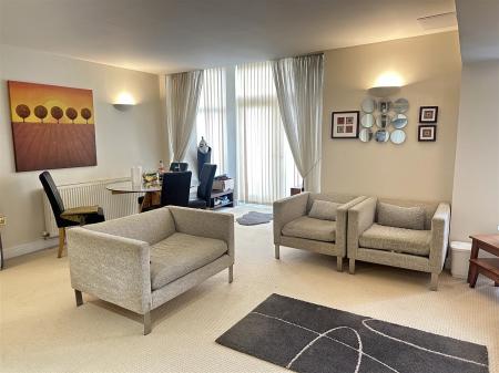 Open Lounge, Diner & Kitchen