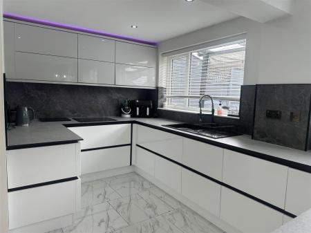 Open Plan Kitchen/Diner