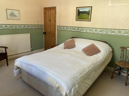 FRONT BEDROOM
