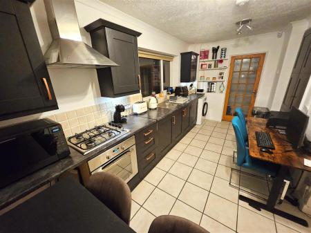 BREAKFAST KITCHEN