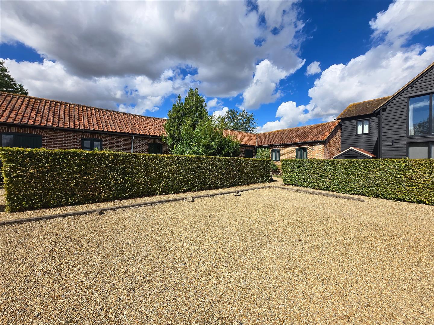 Image for CHAIN FREE - Patient End Barns, Furneux Pelham, Buntingford