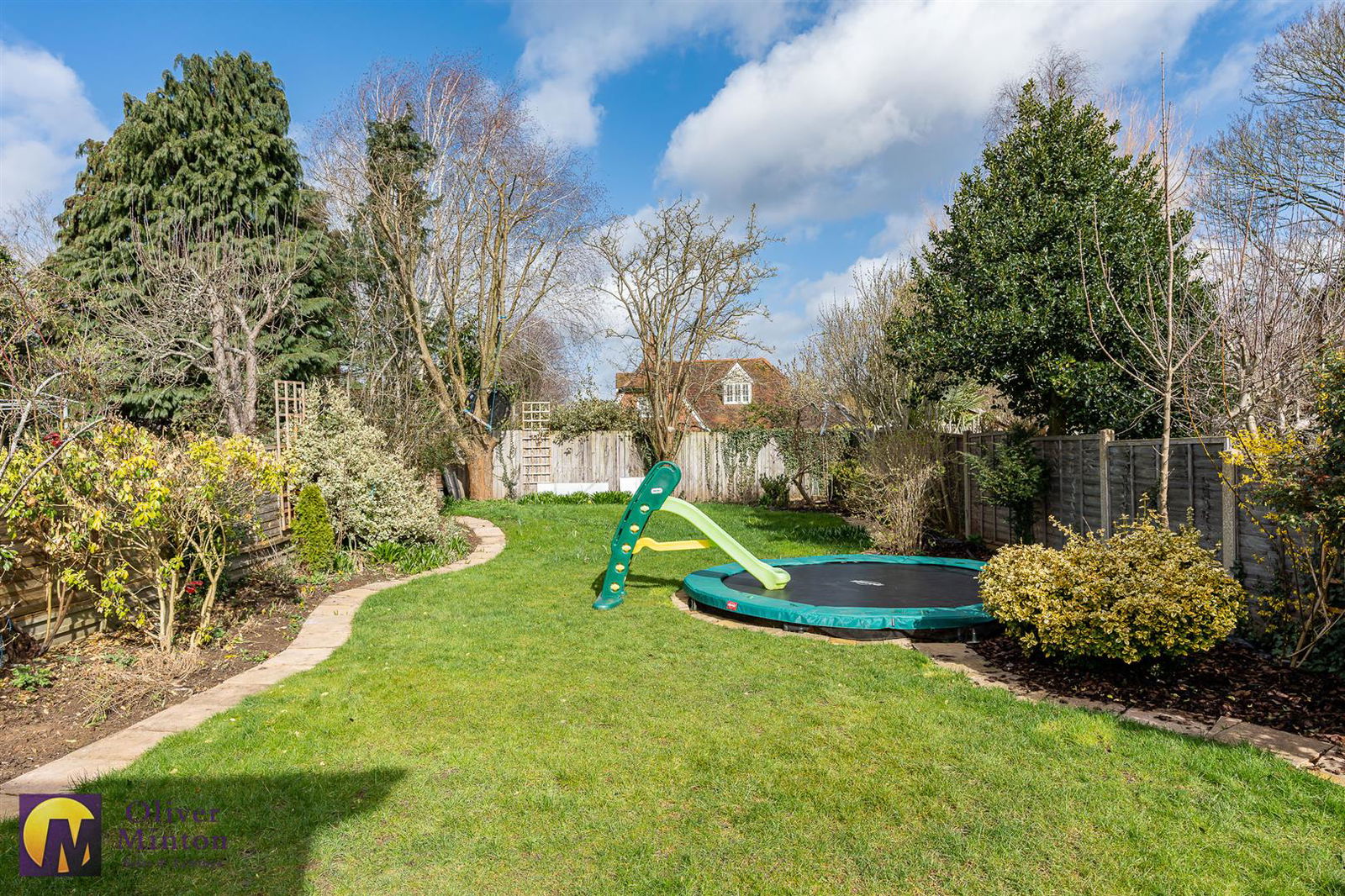 Image for CHAIN FREE - Fishers Mead, Puckeridge