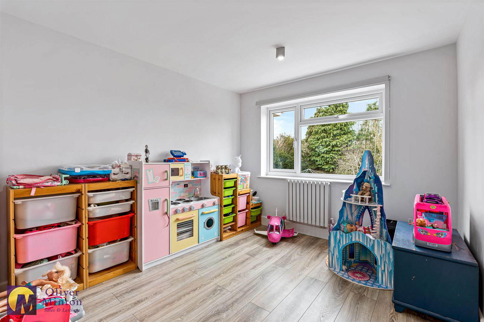 Image for CHAIN FREE - Fishers Mead, Puckeridge