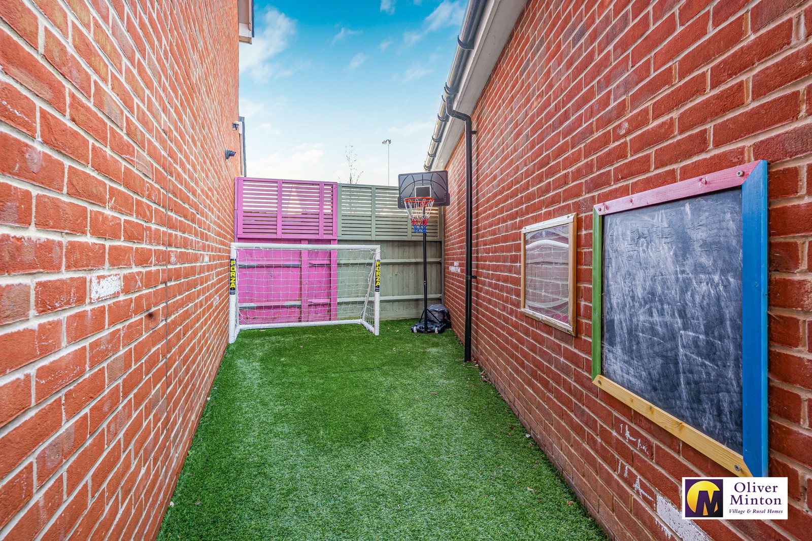 Image for Superb 4 bedroom home - Barleymead Way, Puckeridge