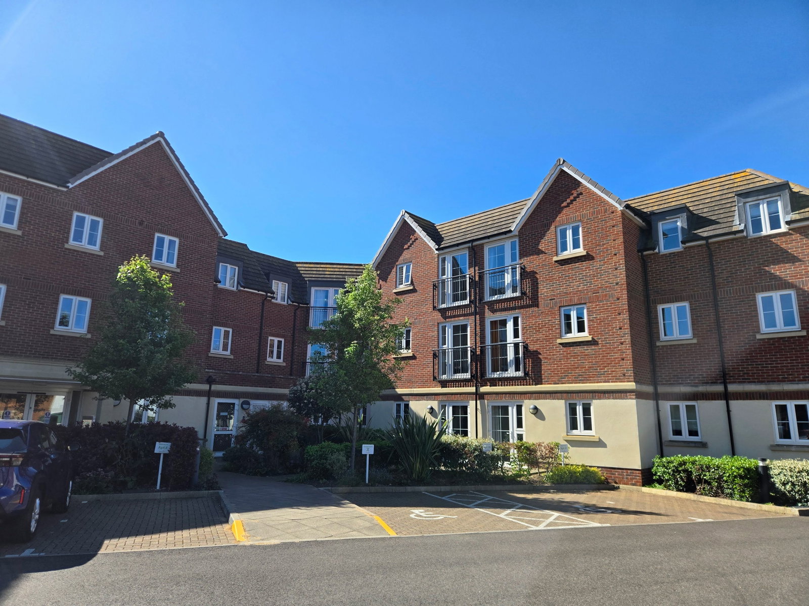 Image for LUXURY RETIREMENT FLAT - Lowe House, Knebworth, Herts
