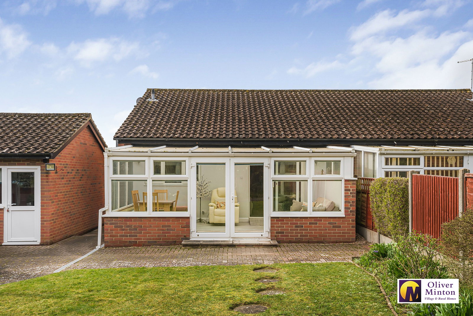 Image for CHAIN FREE 2 bedroom bungalow - St Johns, Puckeridge, Herts