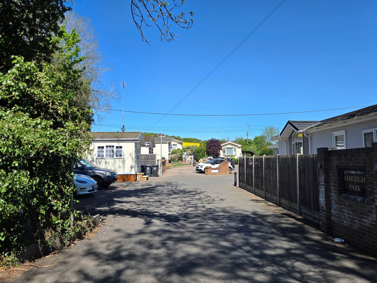Image for Refurbished PARK HOME for over 50's - Ashleigh Park, Barwick, Nr Ware, Herts