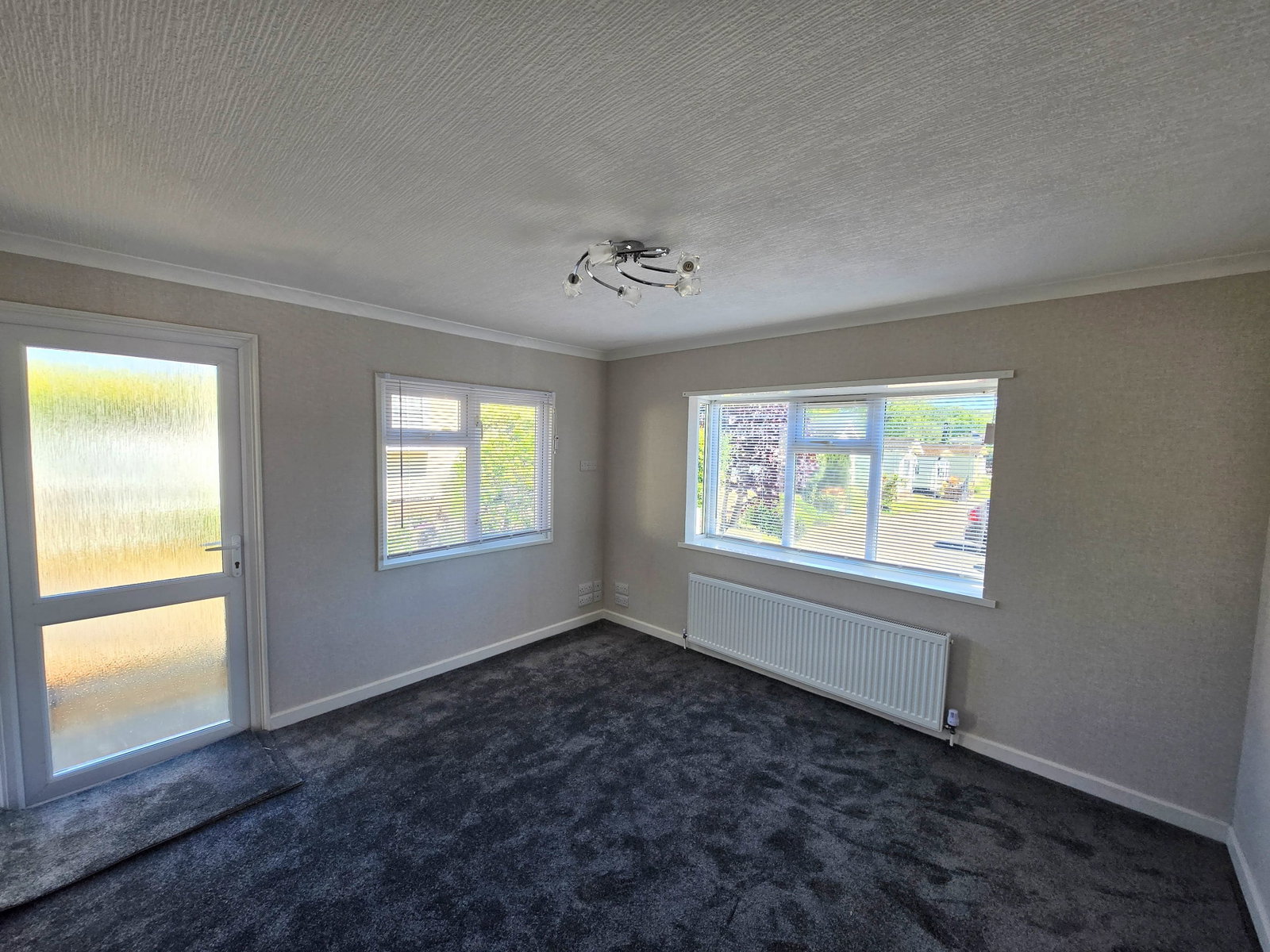 Image for Refurbished PARK HOME for over 50's - Ashleigh Park, Barwick, Nr Ware, Herts