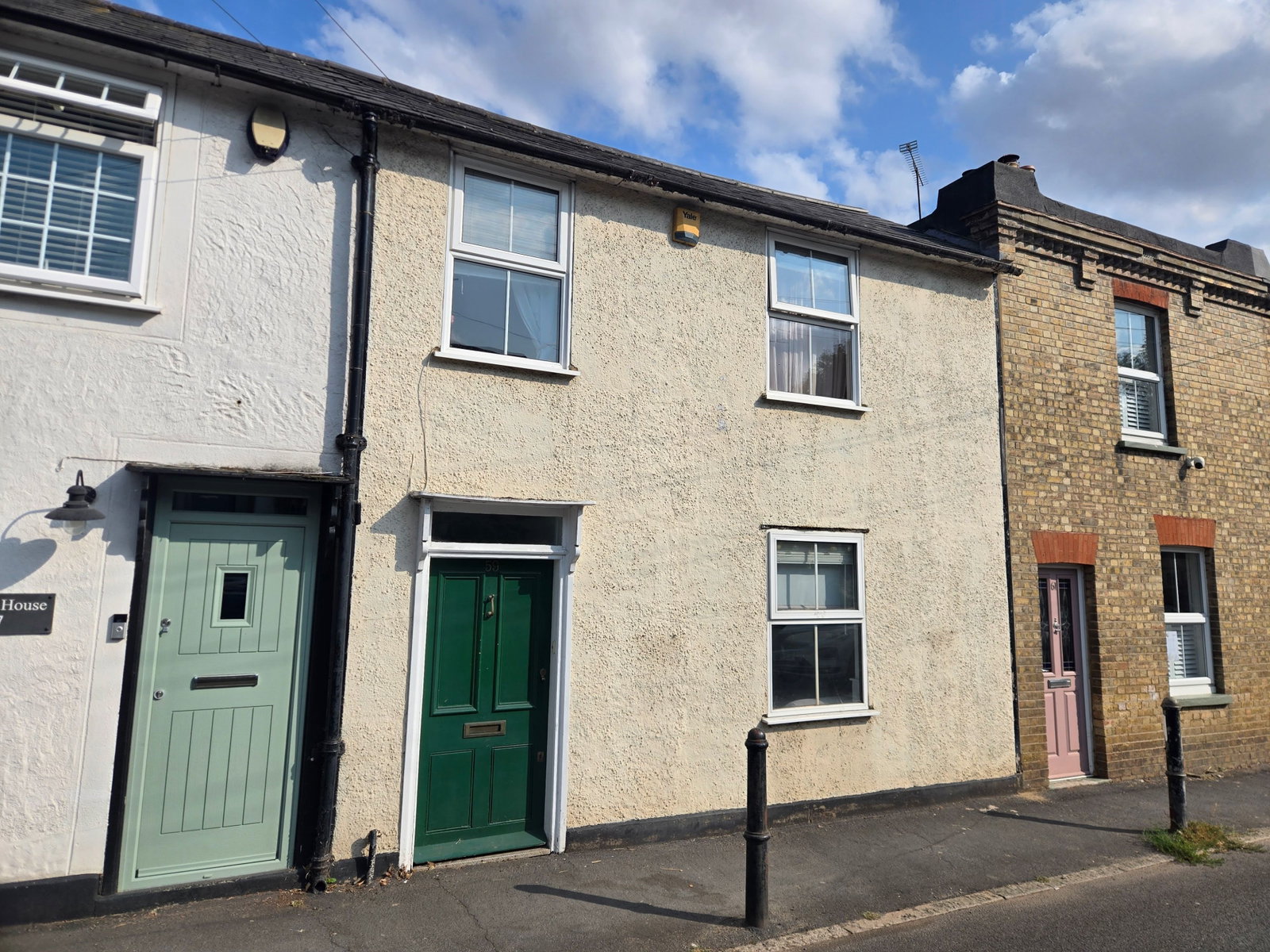 Image for CHAIN FREE - High Street, Puckeridge, Herts