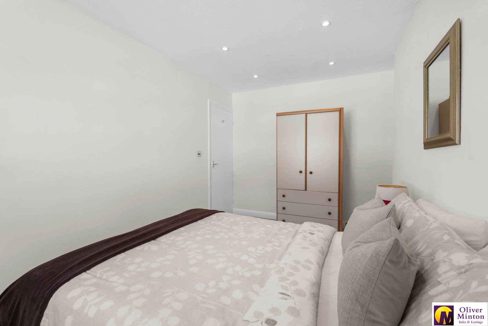Image for CHAIN FREE - High Street, Puckeridge, Herts
