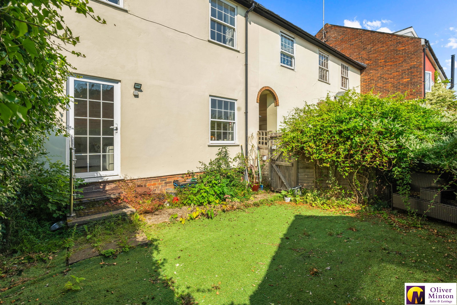 Image for CHAIN FREE - High Street, Puckeridge, Herts