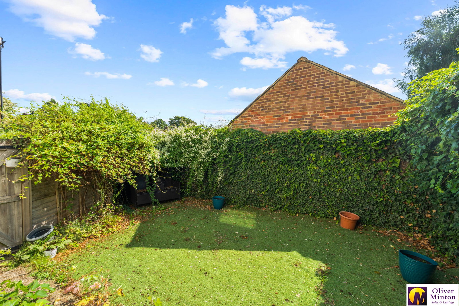Image for CHAIN FREE - High Street, Puckeridge, Herts