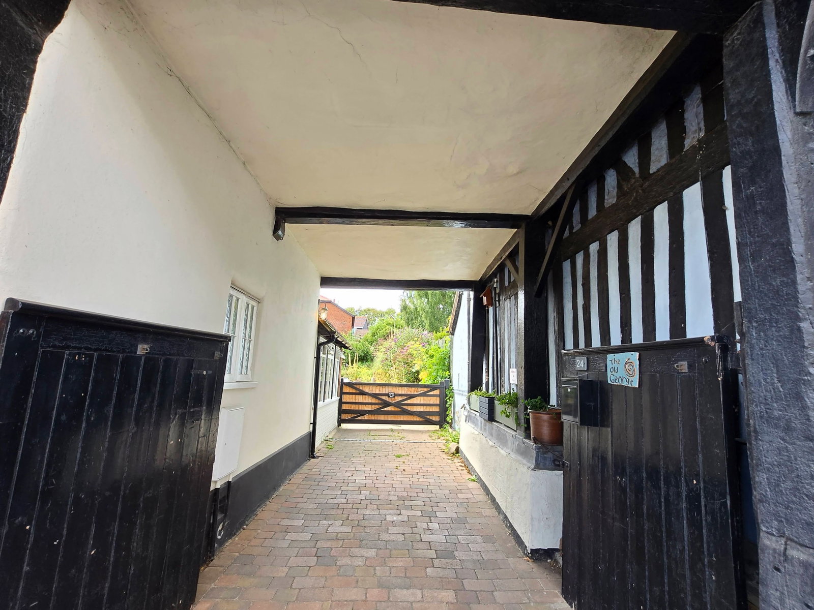 Image for CHAIN FREE - High Street, Puckeridge, Herts