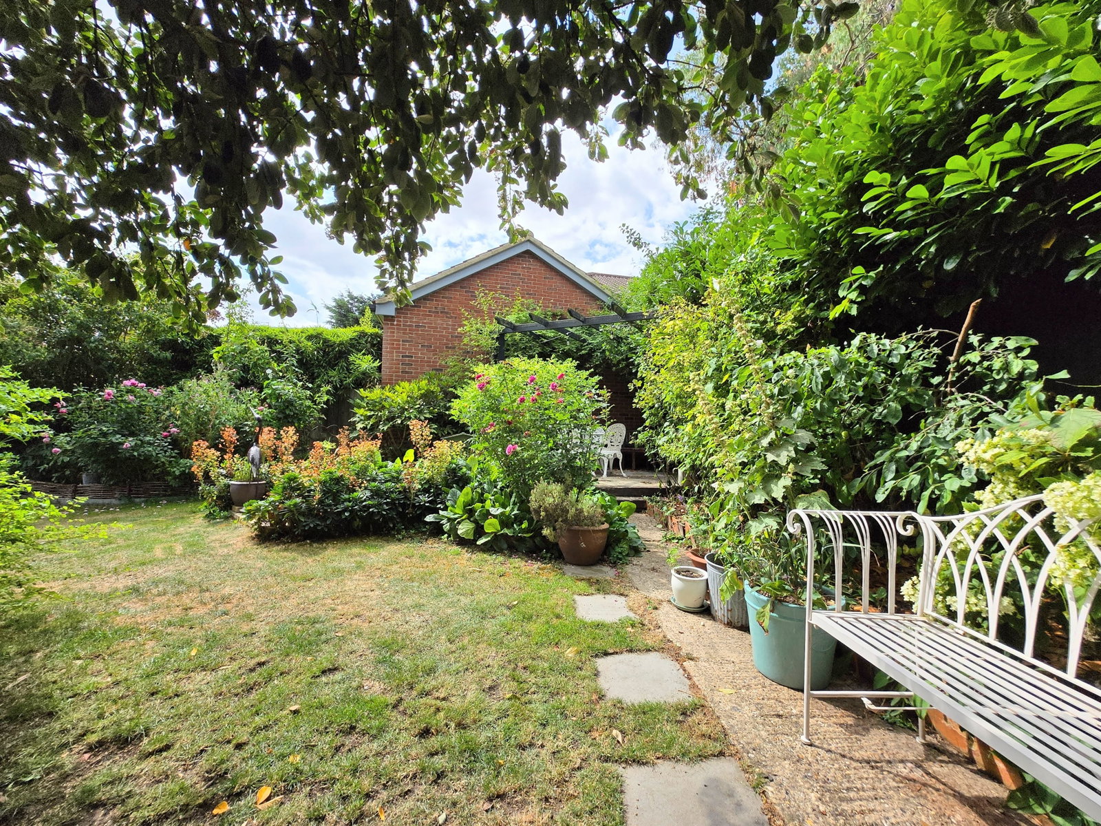 Image for CHAIN FREE - High Street, Puckeridge, Herts