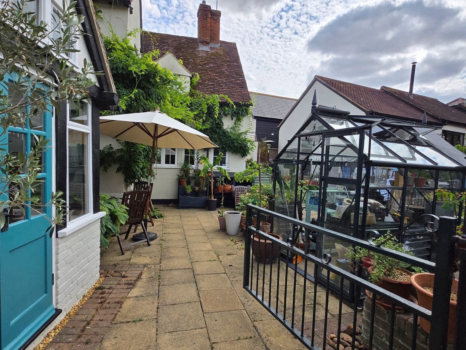 Image for CHAIN FREE - High Street, Puckeridge, Herts