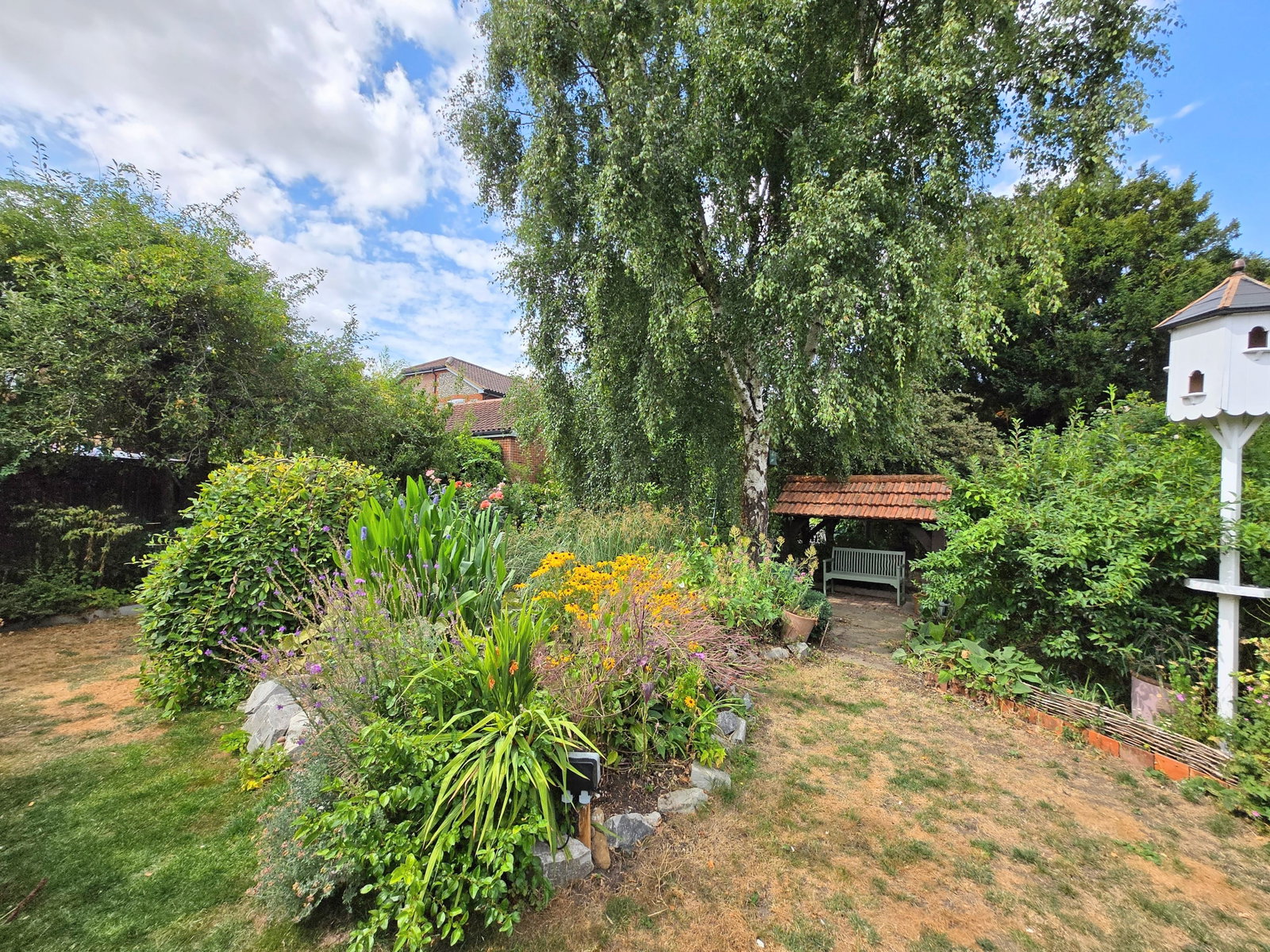 Image for CHAIN FREE - High Street, Puckeridge, Herts
