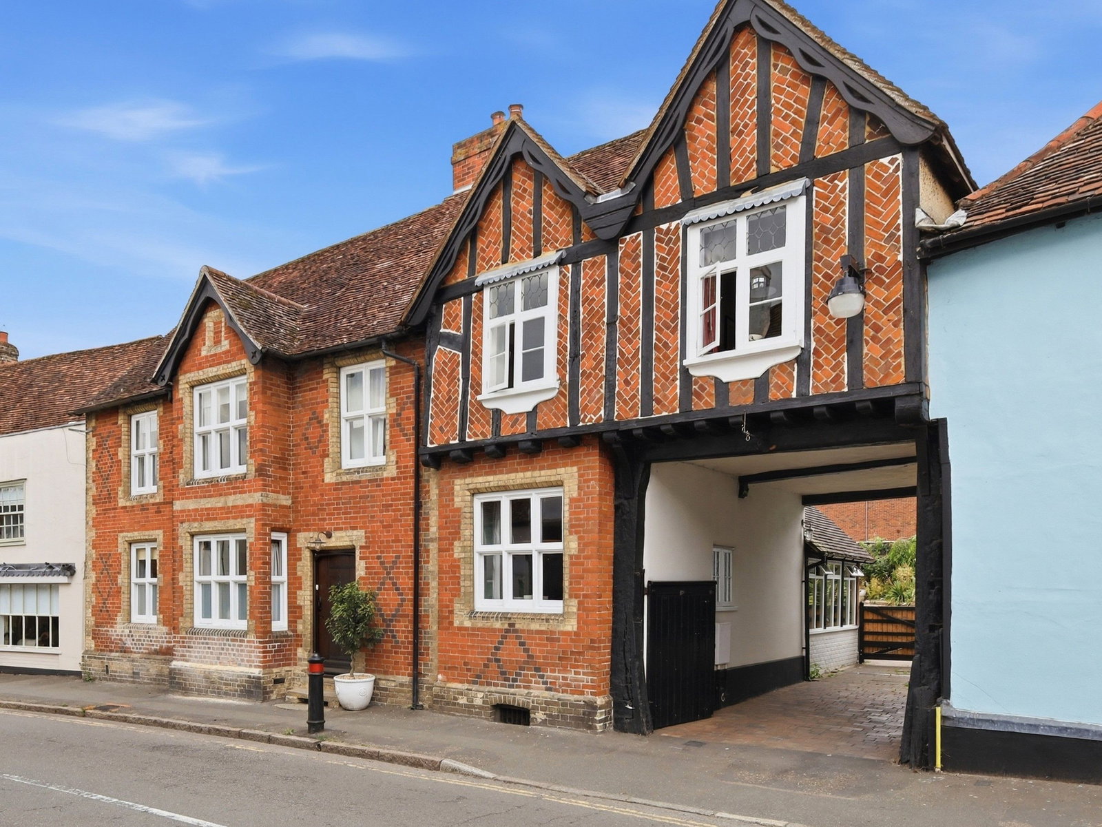 Image for CHAIN FREE - High Street, Puckeridge, Herts