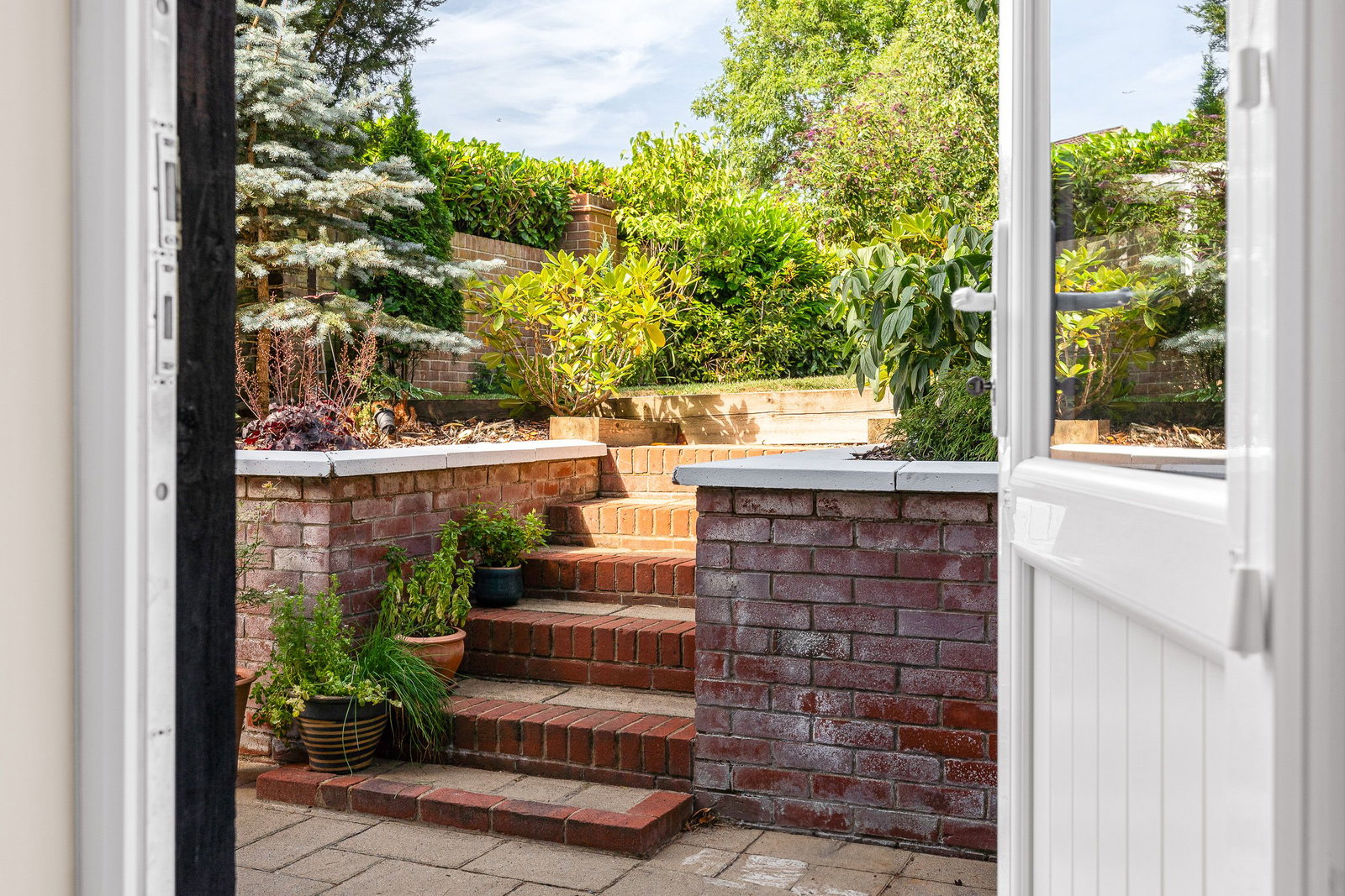 Image for CHAIN FREE - Foxleigh Mews, Puckeridge, Herts