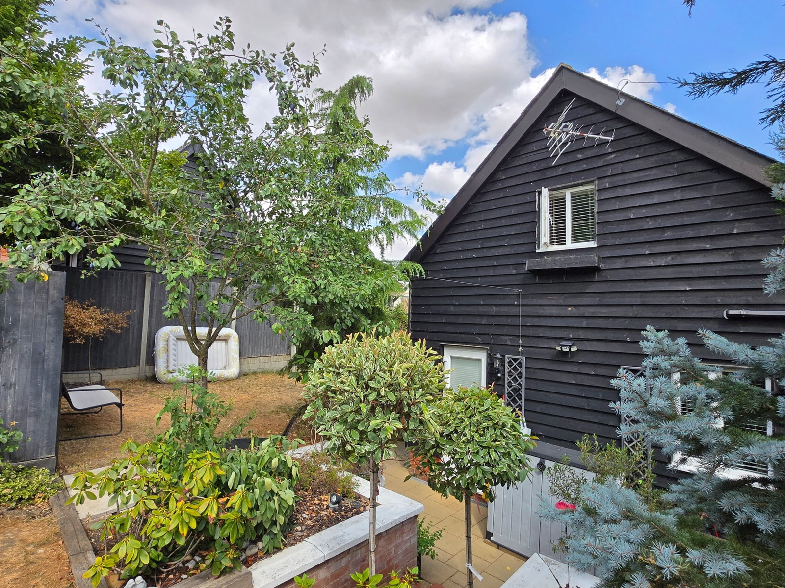 Image for CHAIN FREE - Foxleigh Mews, Puckeridge, Herts