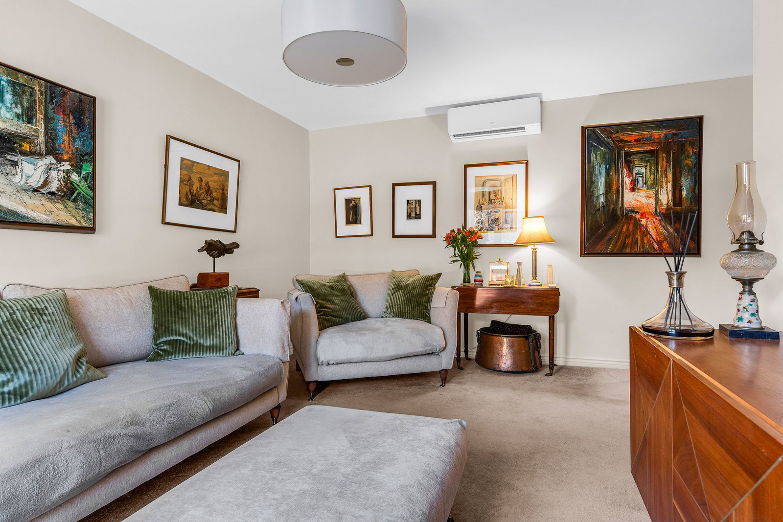 Image for CHAIN FREE - Foxleigh Mews, Puckeridge, Herts