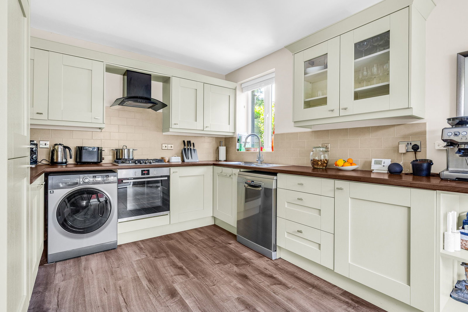 Image for CHAIN FREE - Foxleigh Mews, Puckeridge, Herts