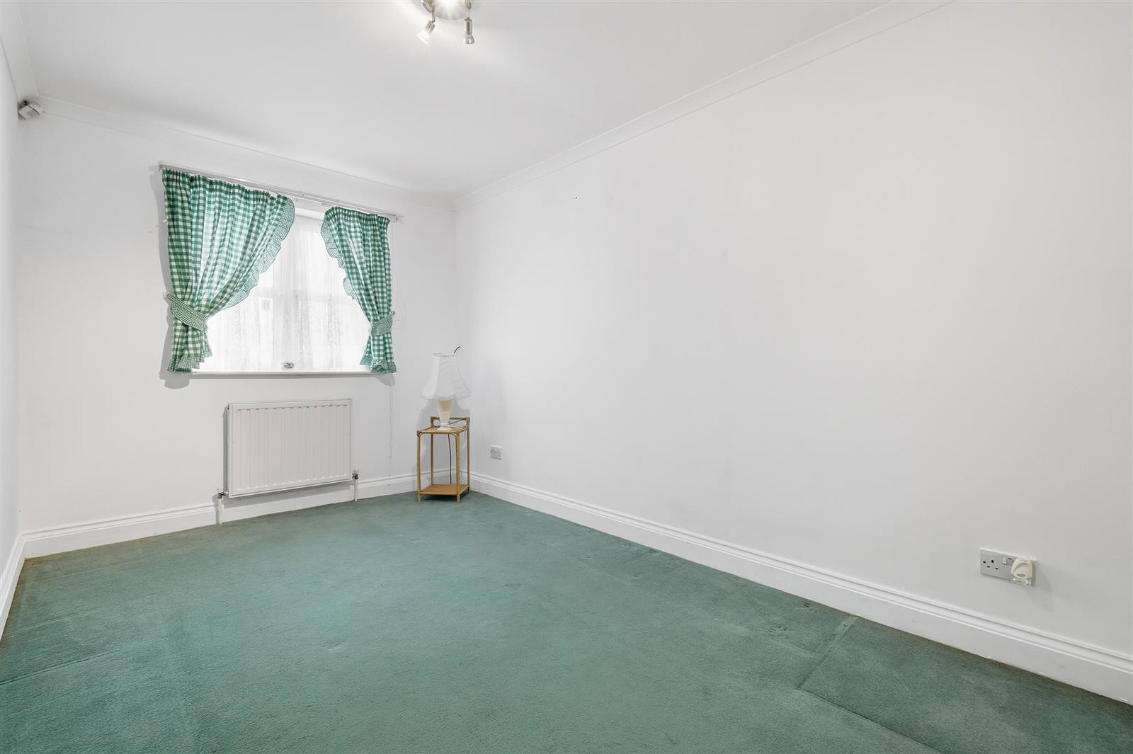 Image for CHAIN FREE: Parkfields, Roydon