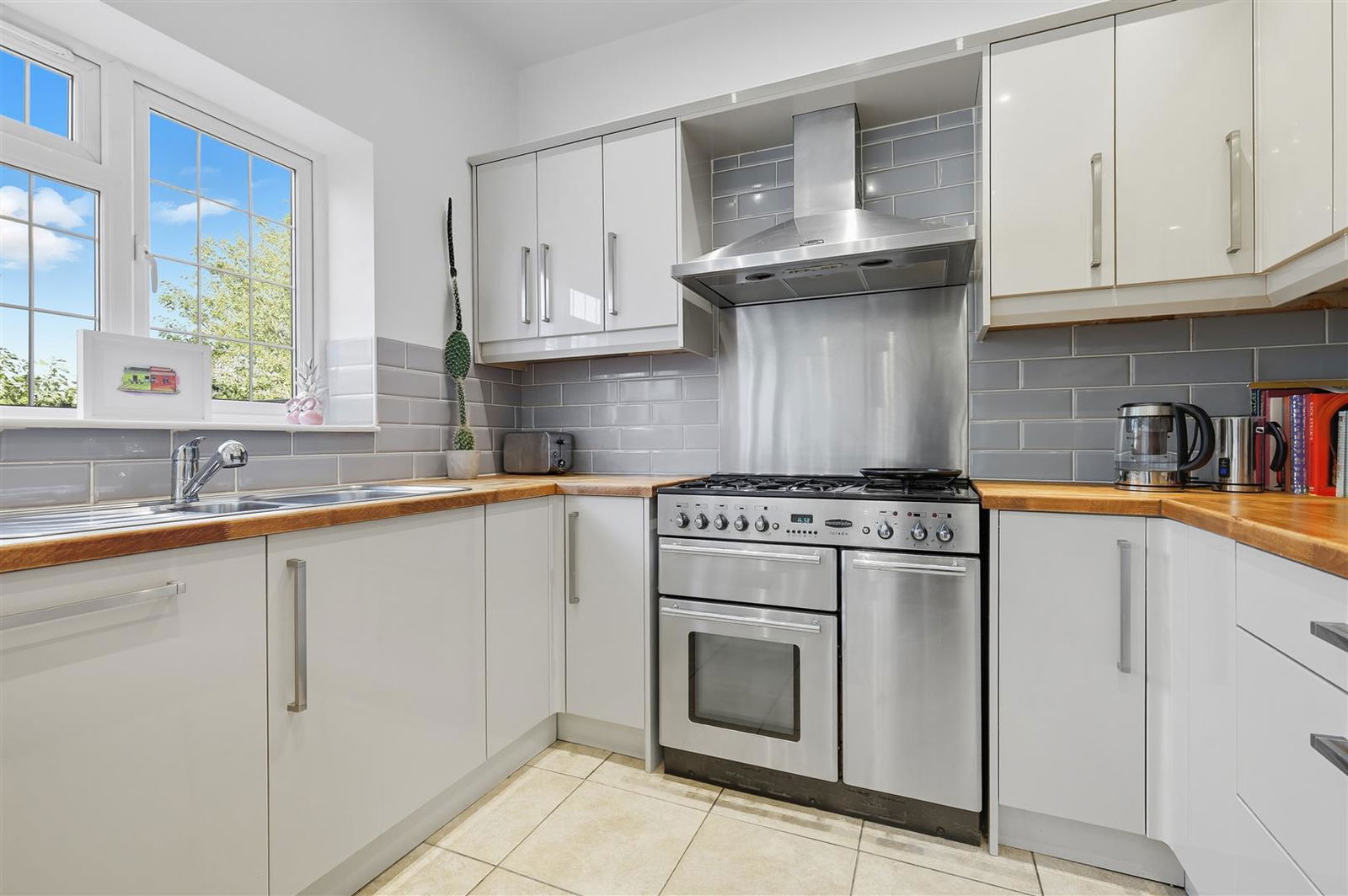 Image for Hansells Mead, Roydon