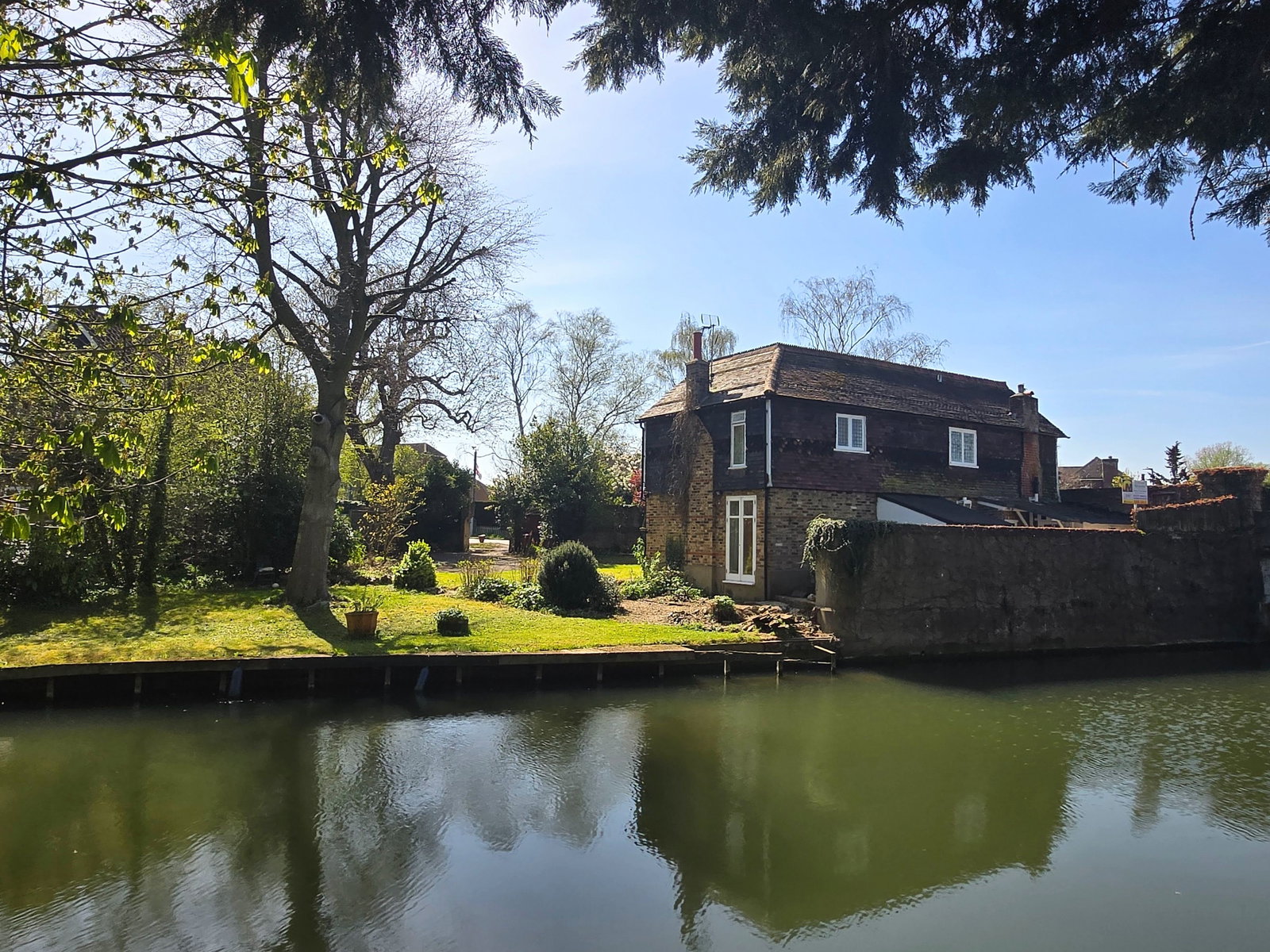 Image for Riverside House, Roydon