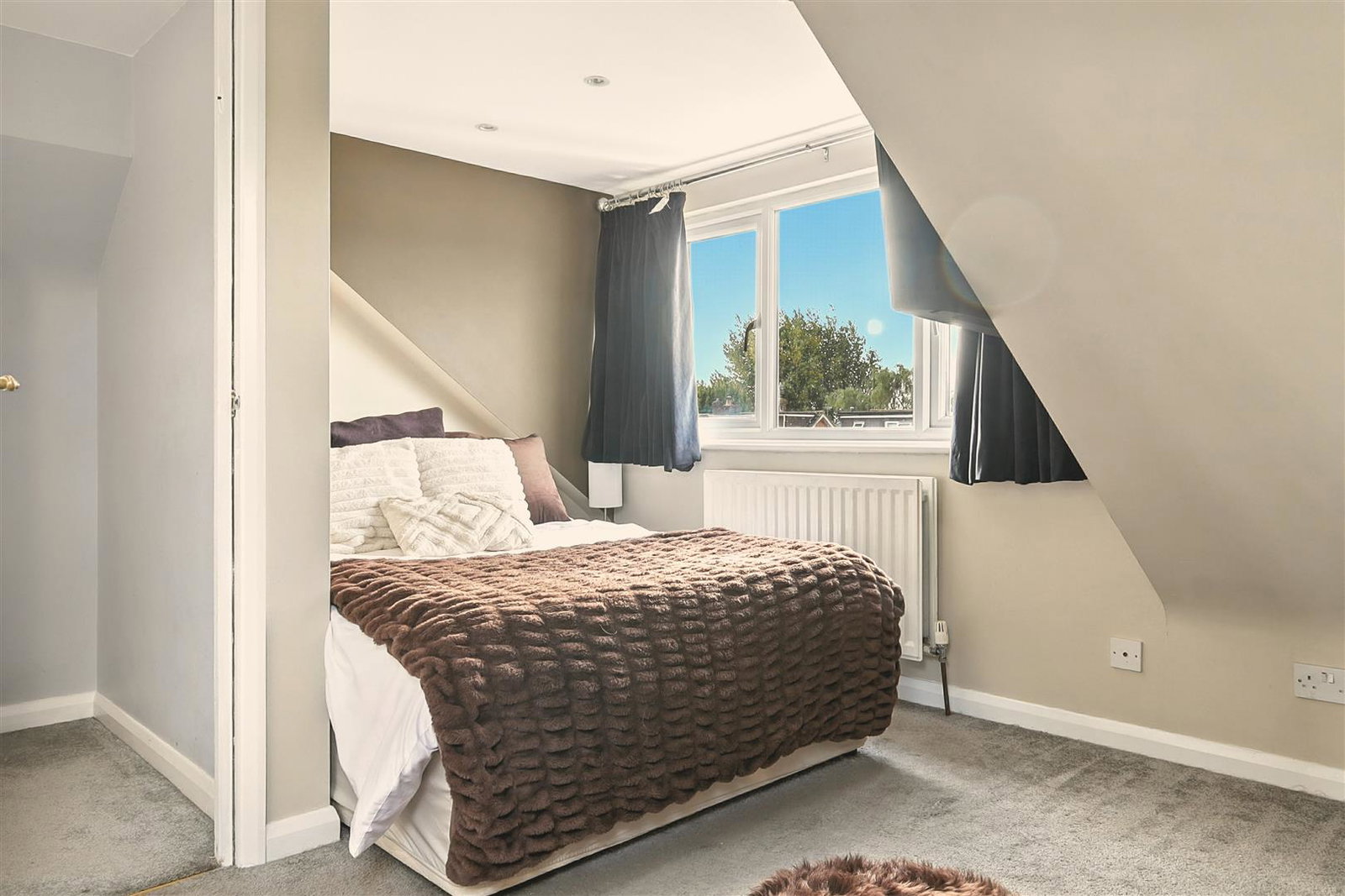 Image for St. Laurence Drive, Broxbourne