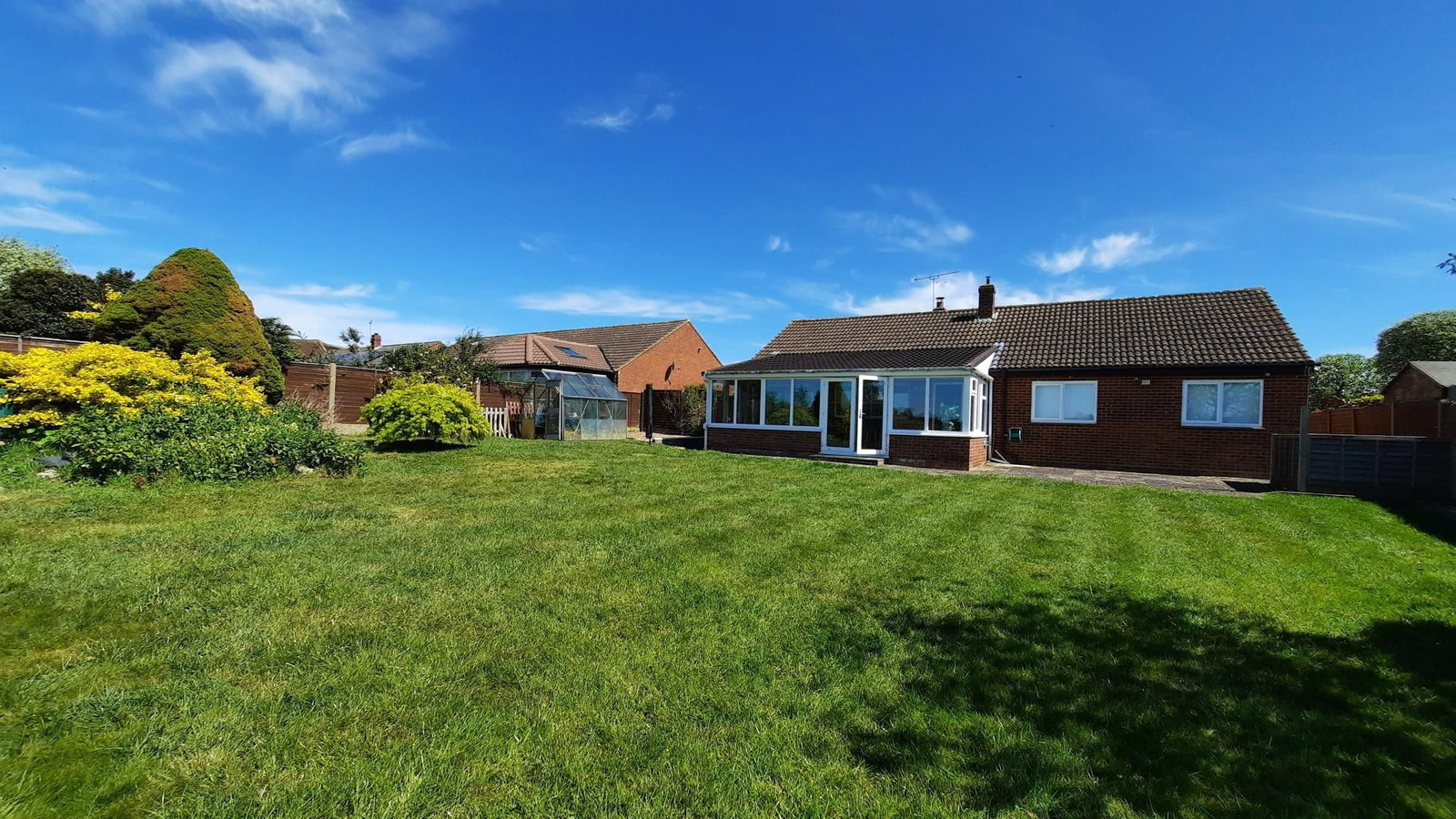 Image for Little Henleys, Hunsdon