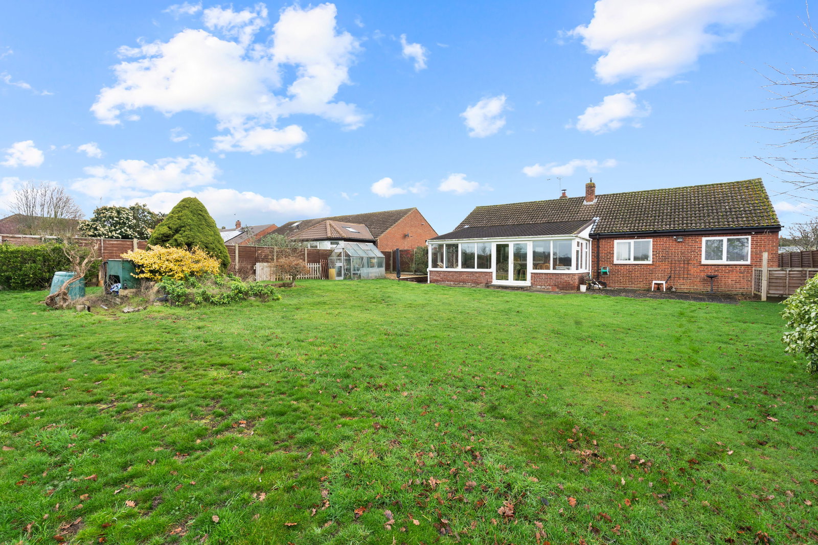 Image for Little Henleys, Hunsdon