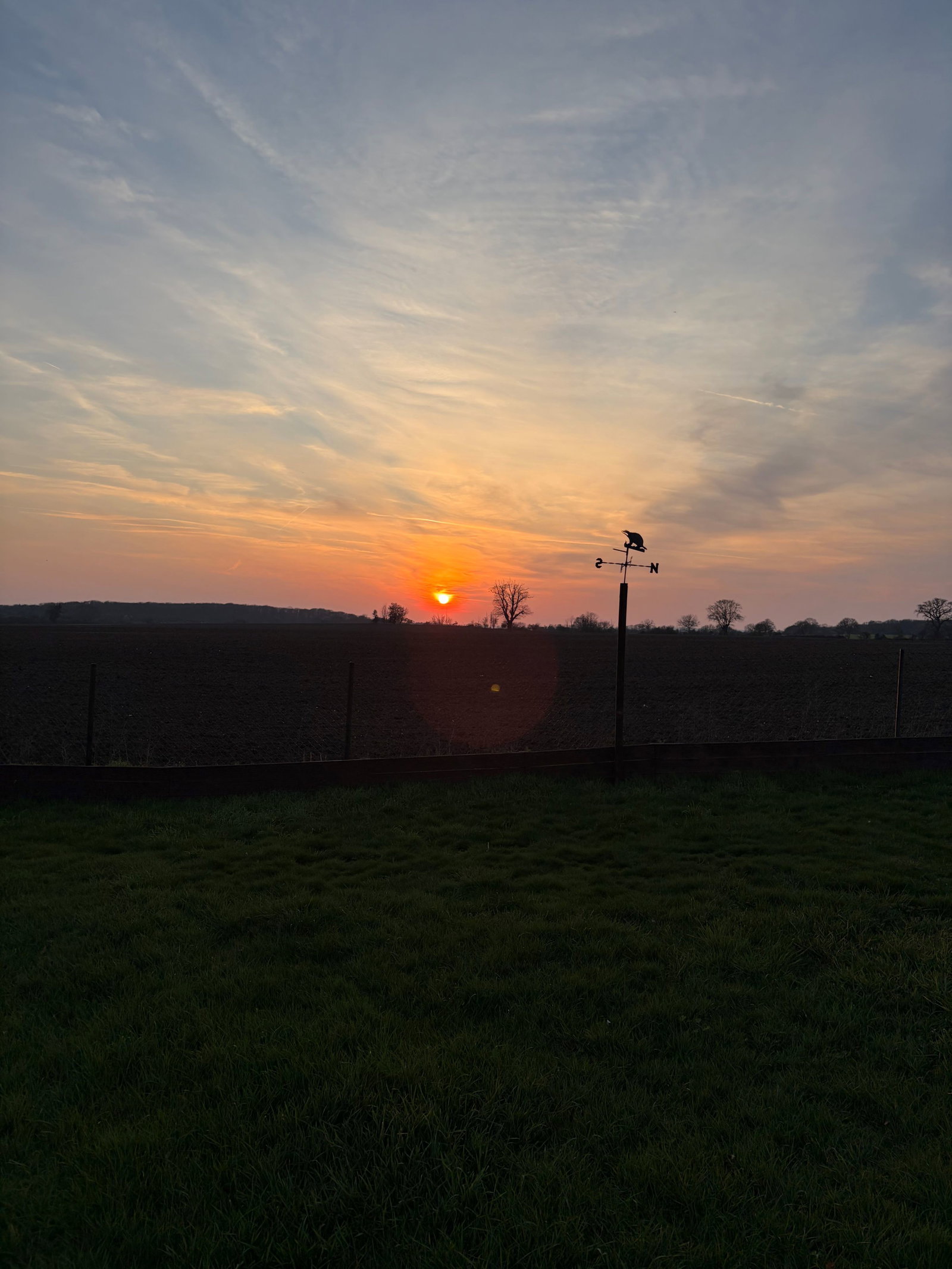 Image for Little Henleys, Hunsdon