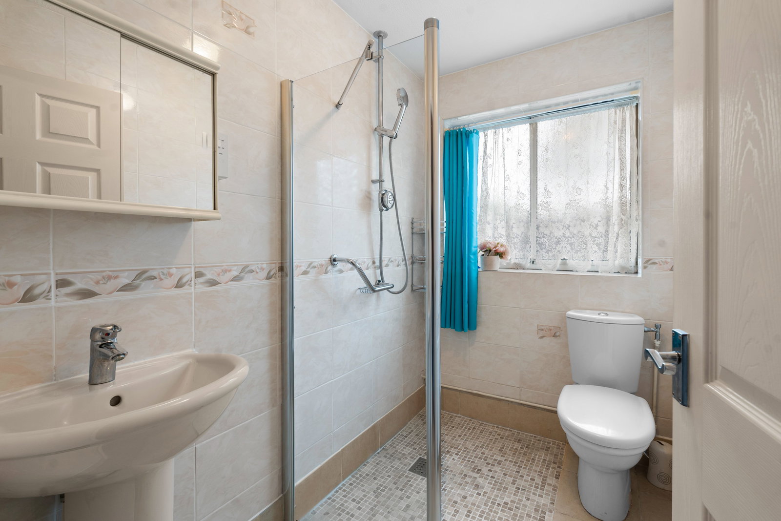 Image for Little Henleys, Hunsdon