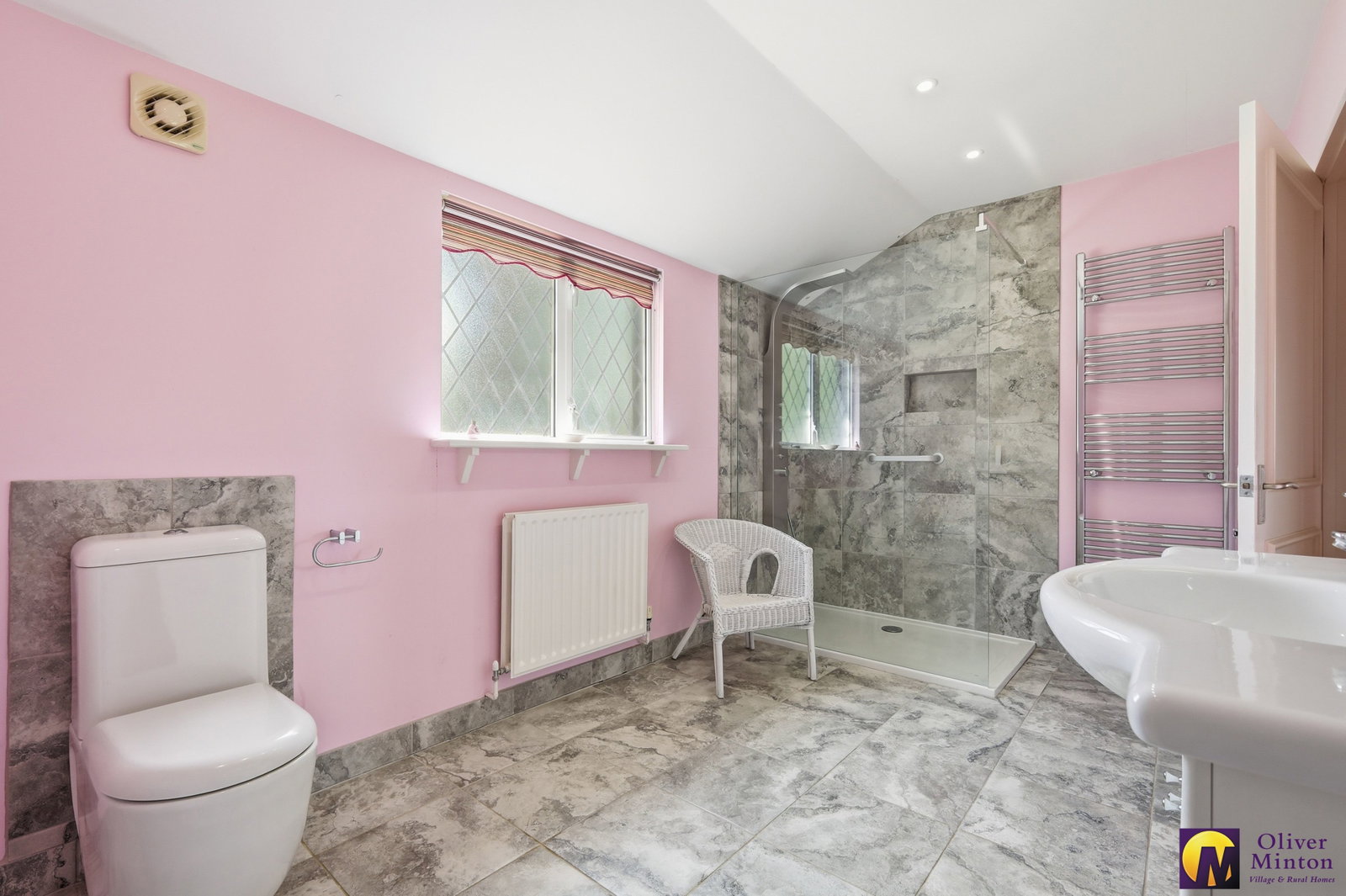 Image for Harlow Road, Roydon : CHAIN FREE