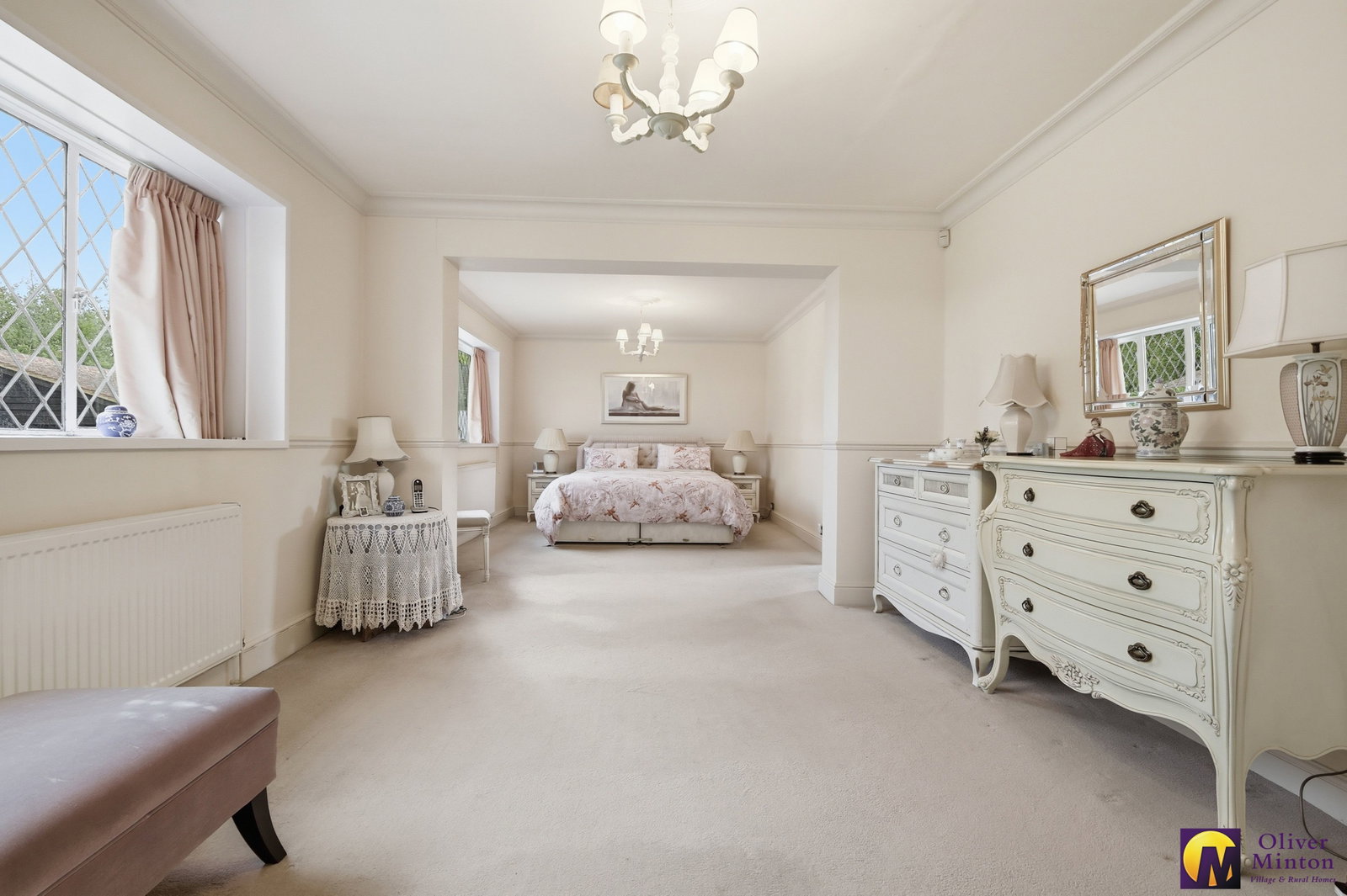 Image for Harlow Road, Roydon : CHAIN FREE