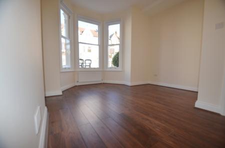 bedroom gondar gardens south hampstead ID43352