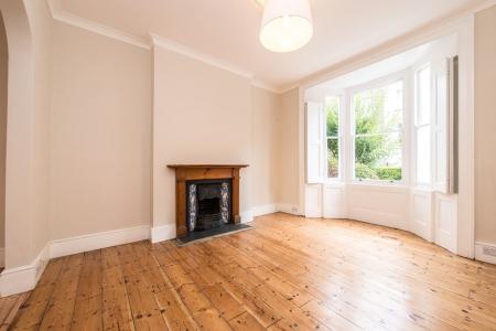 reception room (Main)