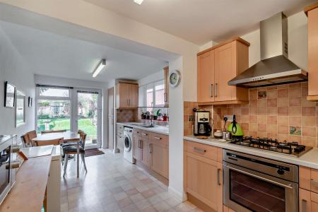 Kitchen / Breakfast Room