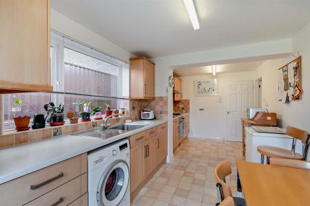 Kitchen / Breakfast Room