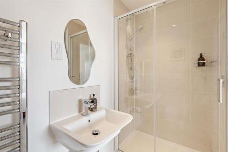 Bedroom 2 En Suite